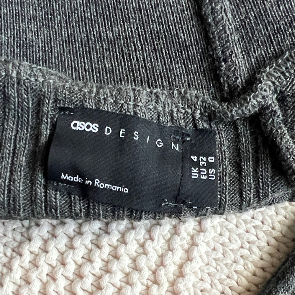 ASOS Gray Ribbed Crop Top - Picture 2 of 4